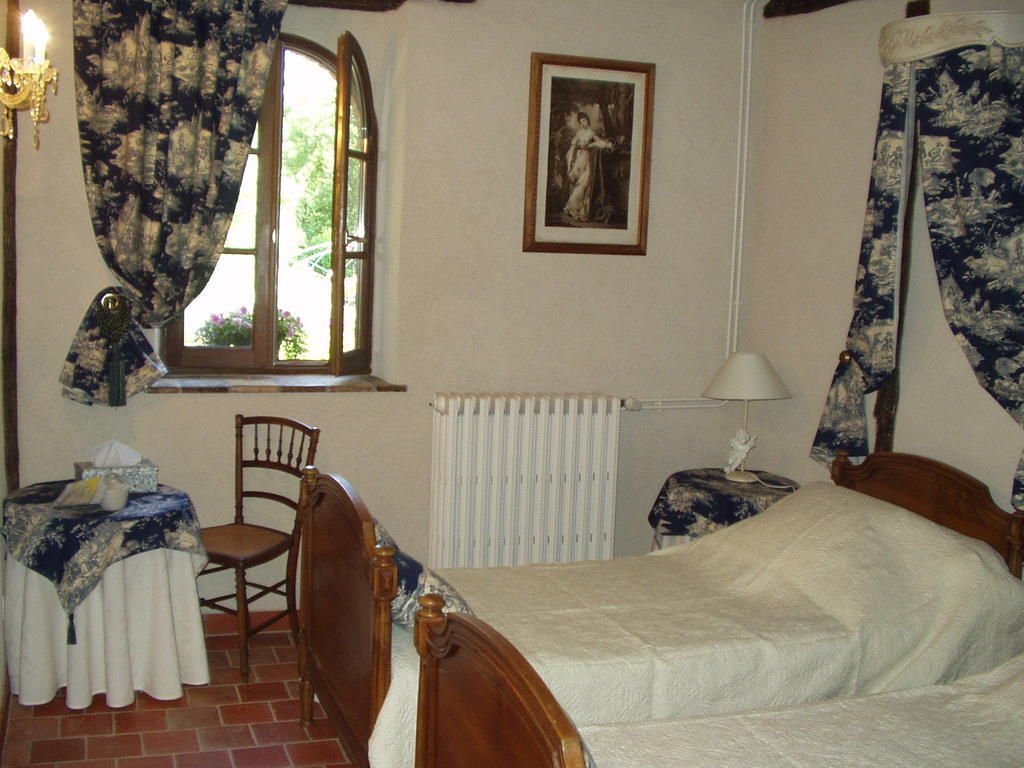La Petite Ferme Bed & Breakfast Vouzeron Bilik gambar