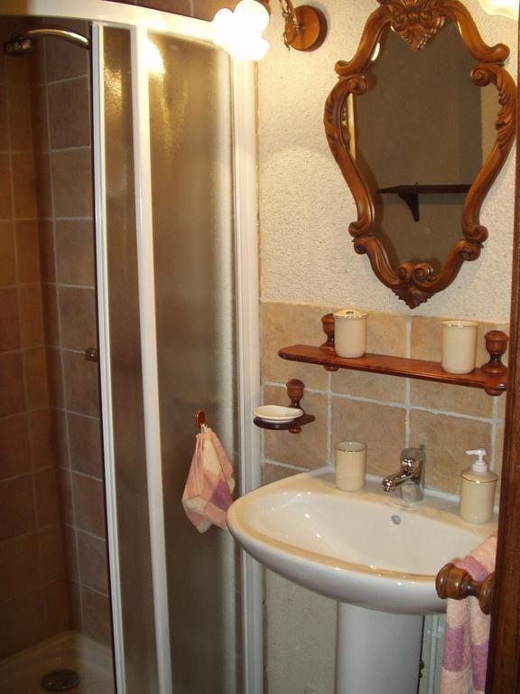 La Petite Ferme Bed & Breakfast Vouzeron Bilik gambar